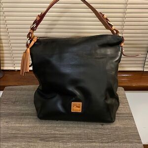 Dooney & Bourke Black Leather Women's Bag